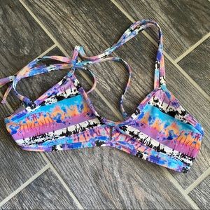 Jolyn vent top size L